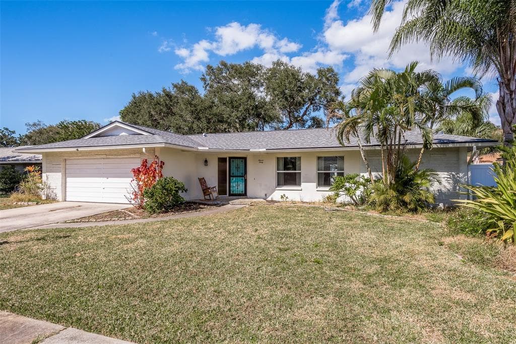 1130 MCFARLAND STREET DUNEDIN, FL 34698