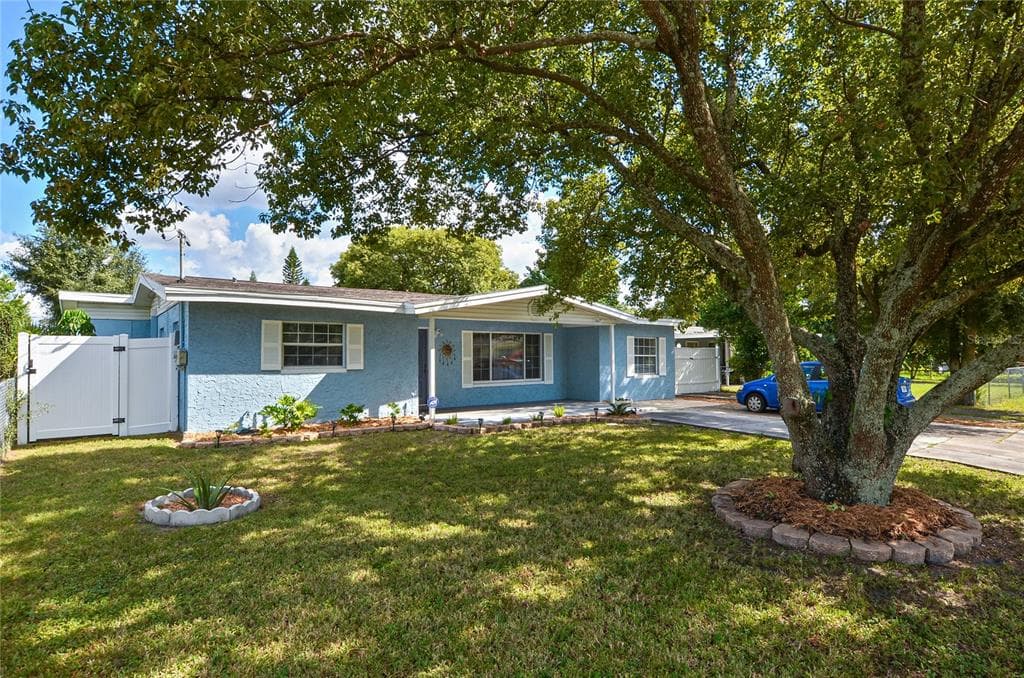 10617 N 26TH STREET TAMPA, FL 33612