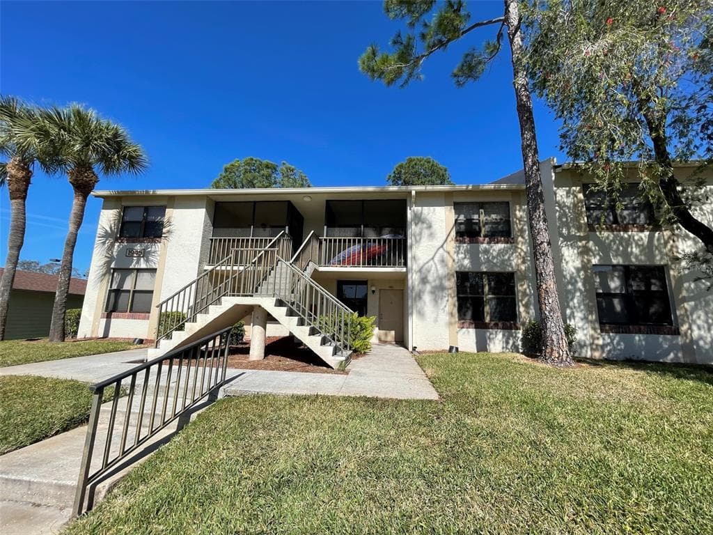 1945 PELICAN LANDING BOULEVARD UNIT 612 CLEARWATER, FL 33762