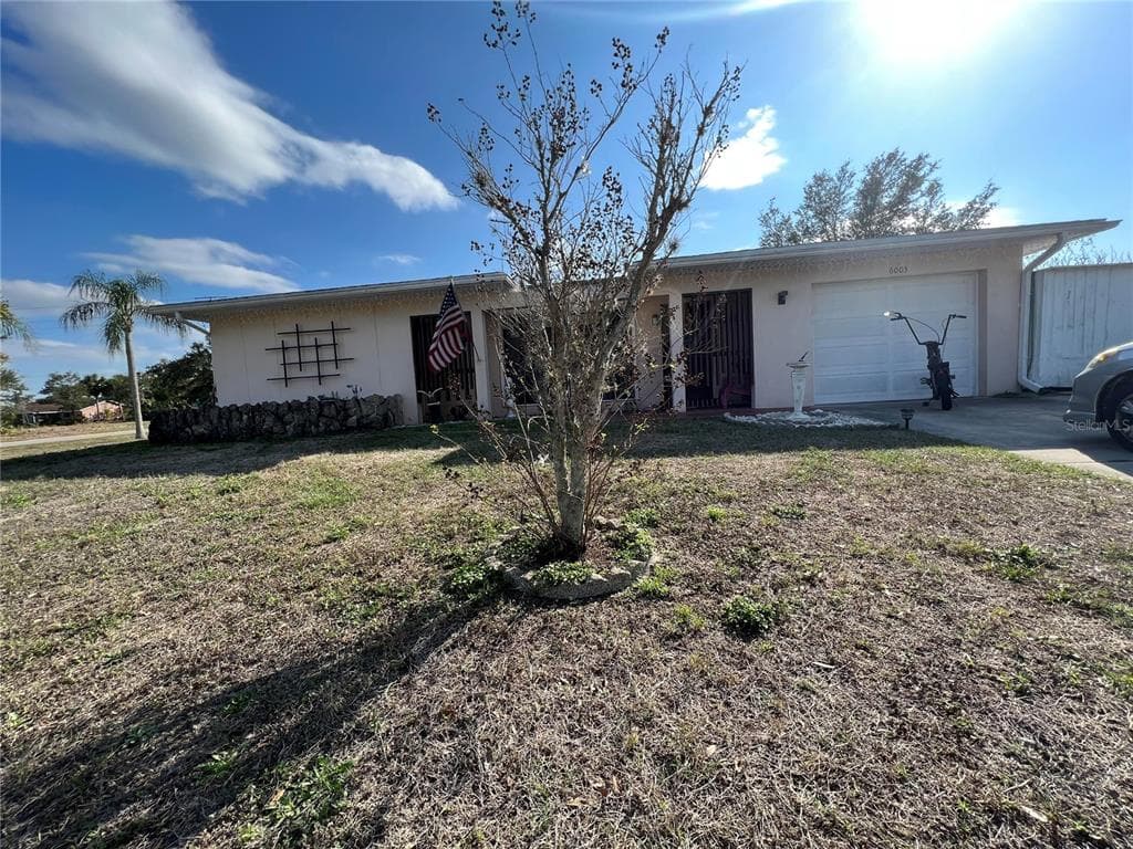6003 FABIAN RD NORTH PORT, FL 34287