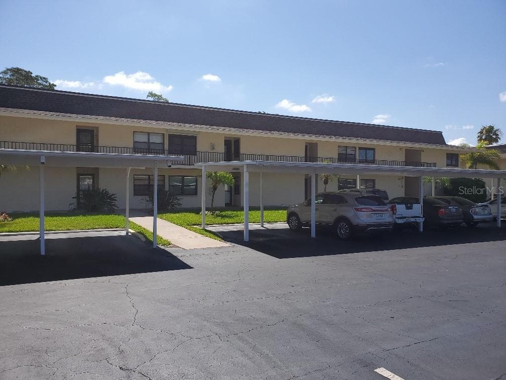 12300 VONN ROAD UNIT 10202 LARGO, FL 33774