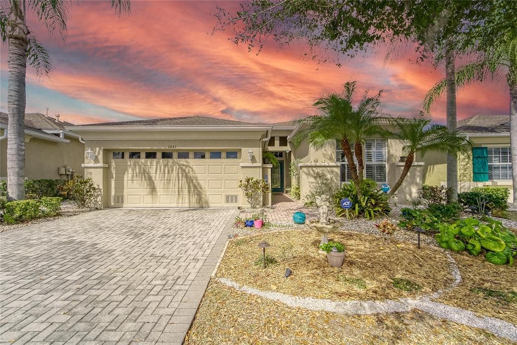 1041 REGAL MANOR WAY SUN CITY CENTER, FL 33573