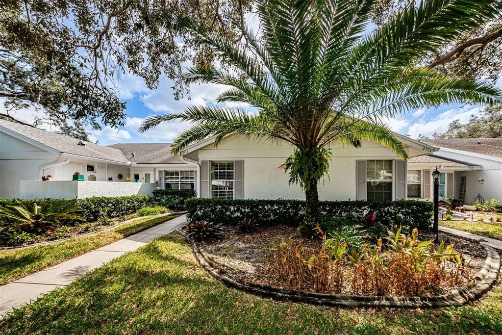 2916 FEATHERSTONE DRIVE UNIT 2916 HOLIDAY, FL 34691