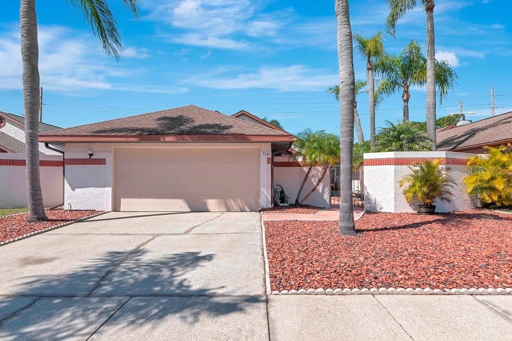 7131 SILVERMILL DRIVE TAMPA, FL 33635