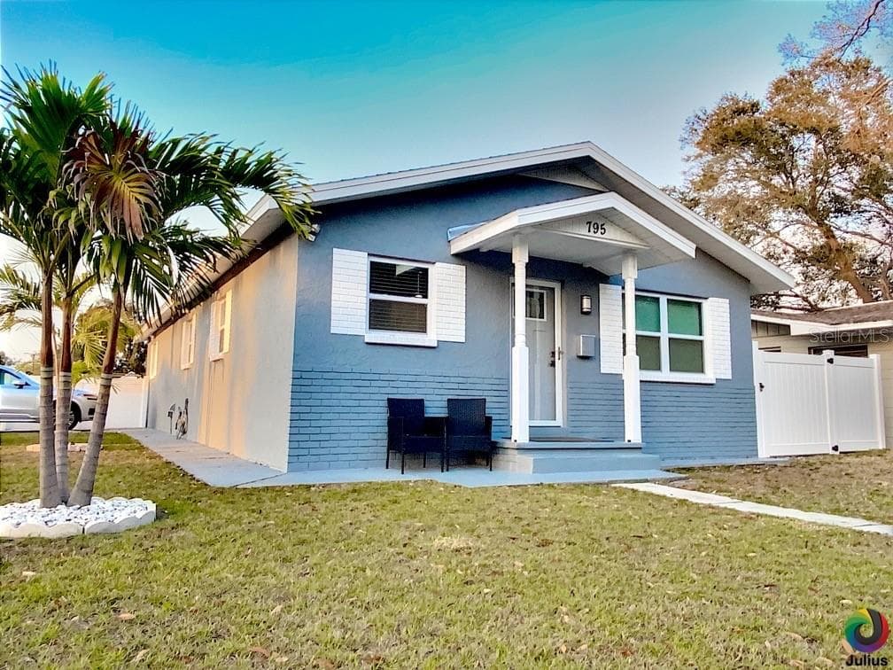 795 86TH AVENUE N ST PETERSBURG, FL 33702