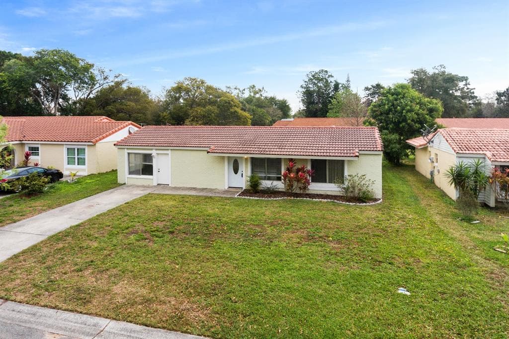 10115 BLUFF COURT ORLANDO, FL 32821