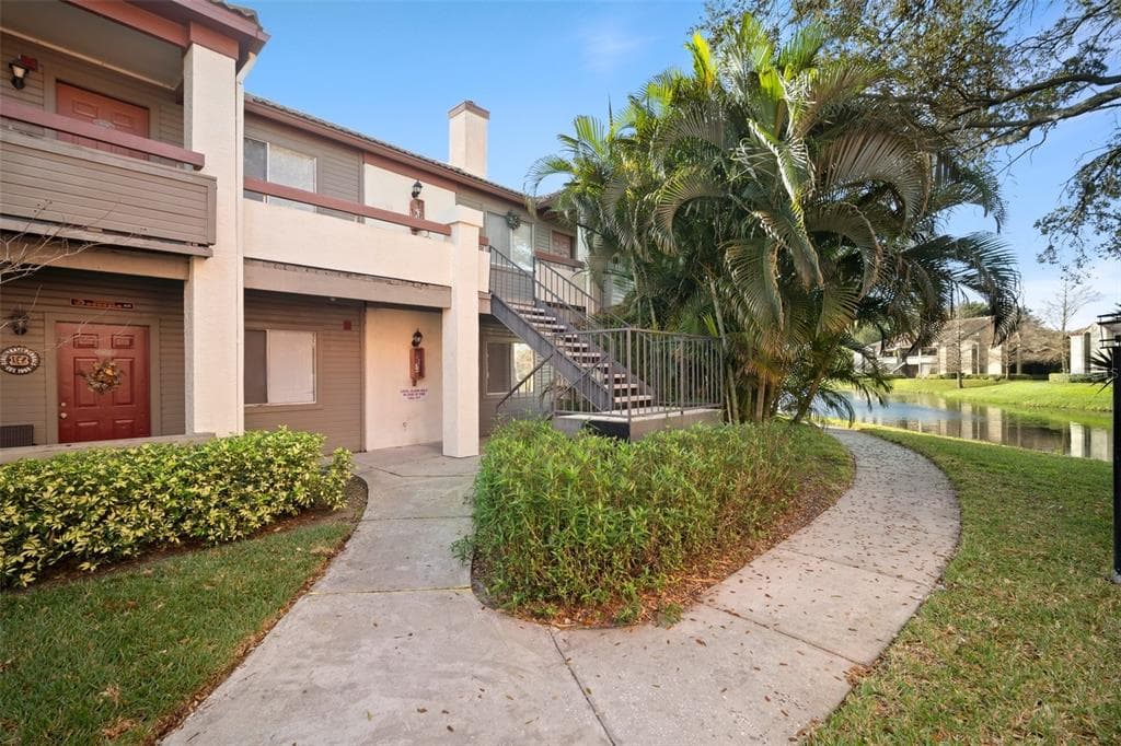 10265 GANDY BOULEVARD N UNIT 808 ST PETERSBURG, FL 33702