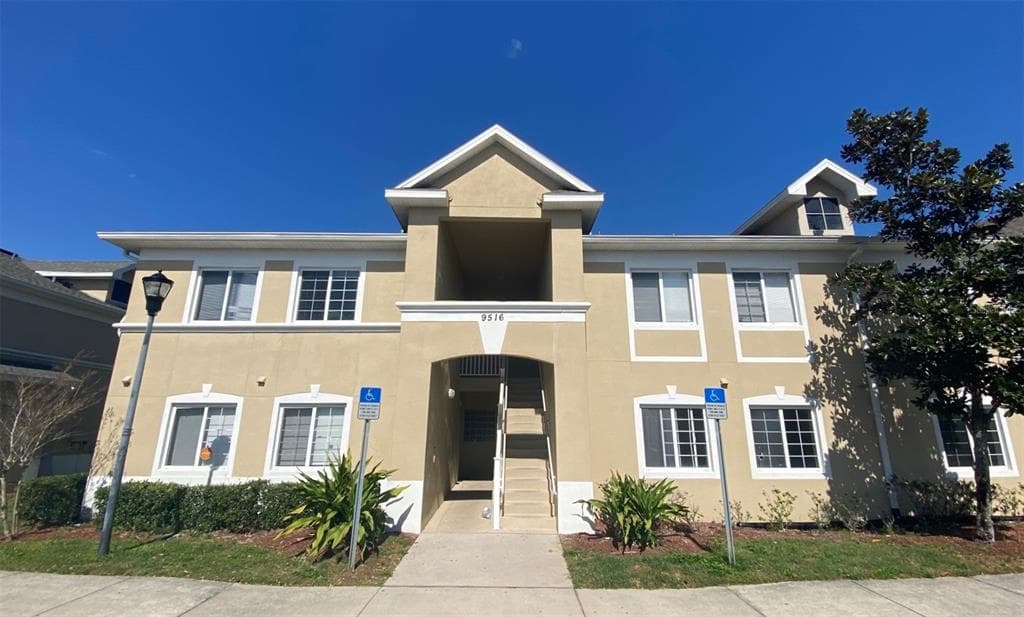 9516 NEWDALE WAY UNIT 102 RIVERVIEW, FL 33578
