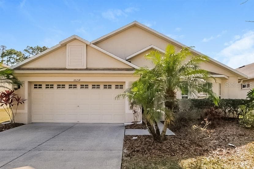 18254 CYPRESS BAY PARKWAY LAND O LAKES, FL 34638