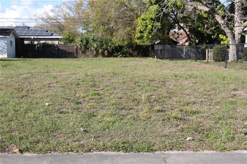2935 W BEACH STREET TAMPA, FL 33607