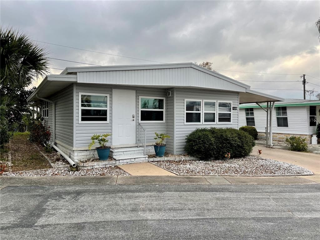 34166 CANAL DRIVE N PINELLAS PARK, FL 33781