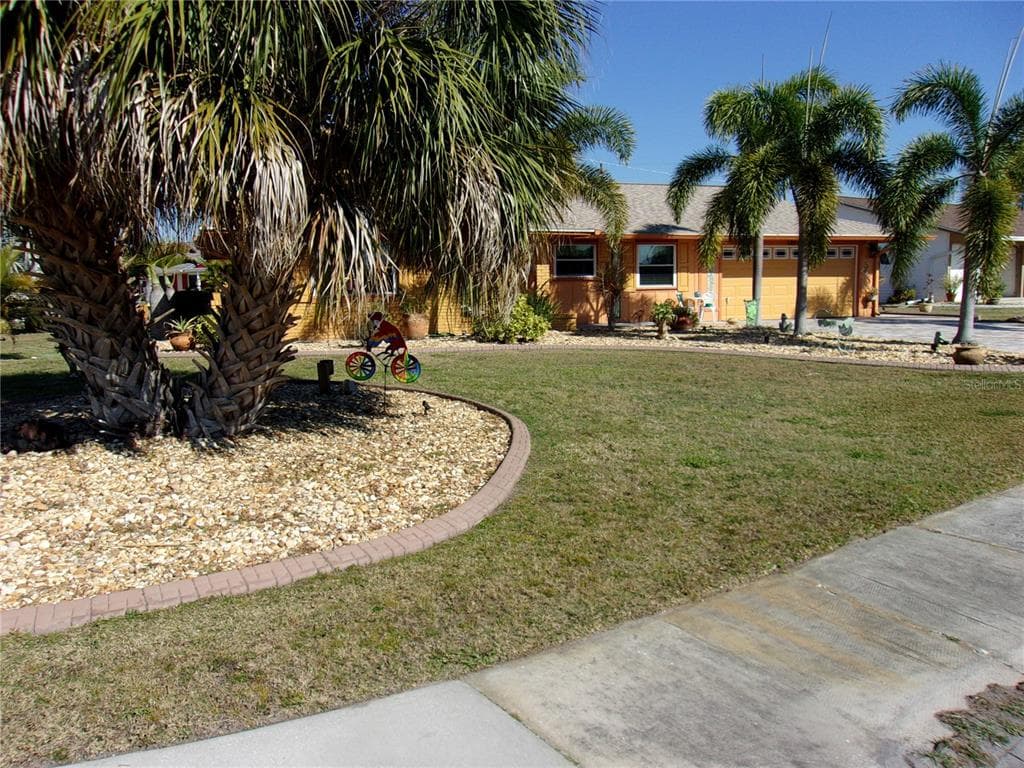 1801 EL RIO DRIVE SUN CITY CENTER, FL 33573