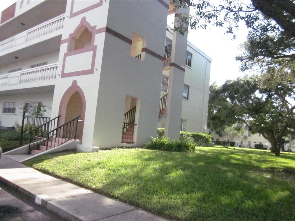 2285 NORWEGIAN DRIVE UNIT 31 CLEARWATER, FL 33763
