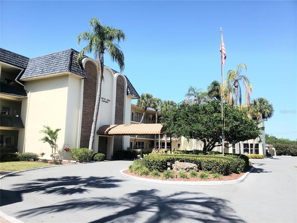 4780 COVE CIRCLE UNIT 308 ST PETERSBURG, FL 33708