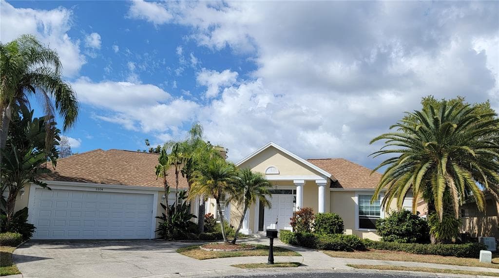 2208 HAMPSTEAD COURT SAFETY HARBOR, FL 34695