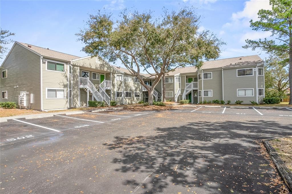 7298 ULMERTON ROAD UNIT 504 LARGO, FL 33771