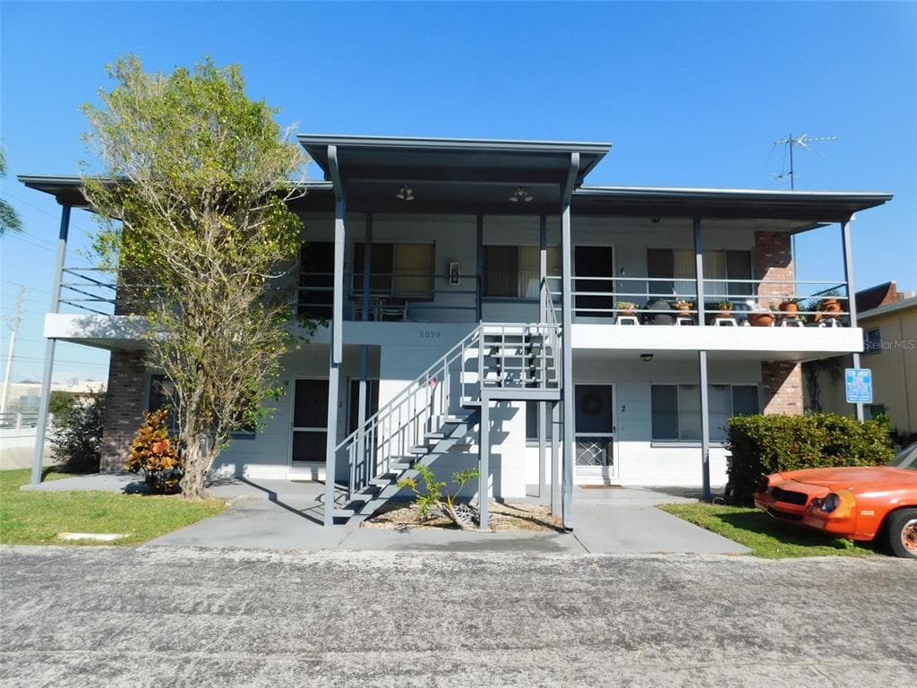 2099 KINGS HIGHWAY UNIT 1 CLEARWATER, FL 33755