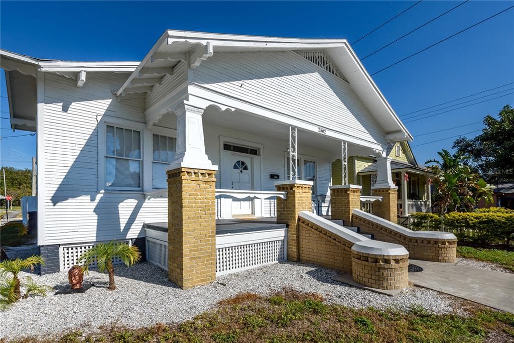2502 E 10TH AVENUE TAMPA, FL 33605