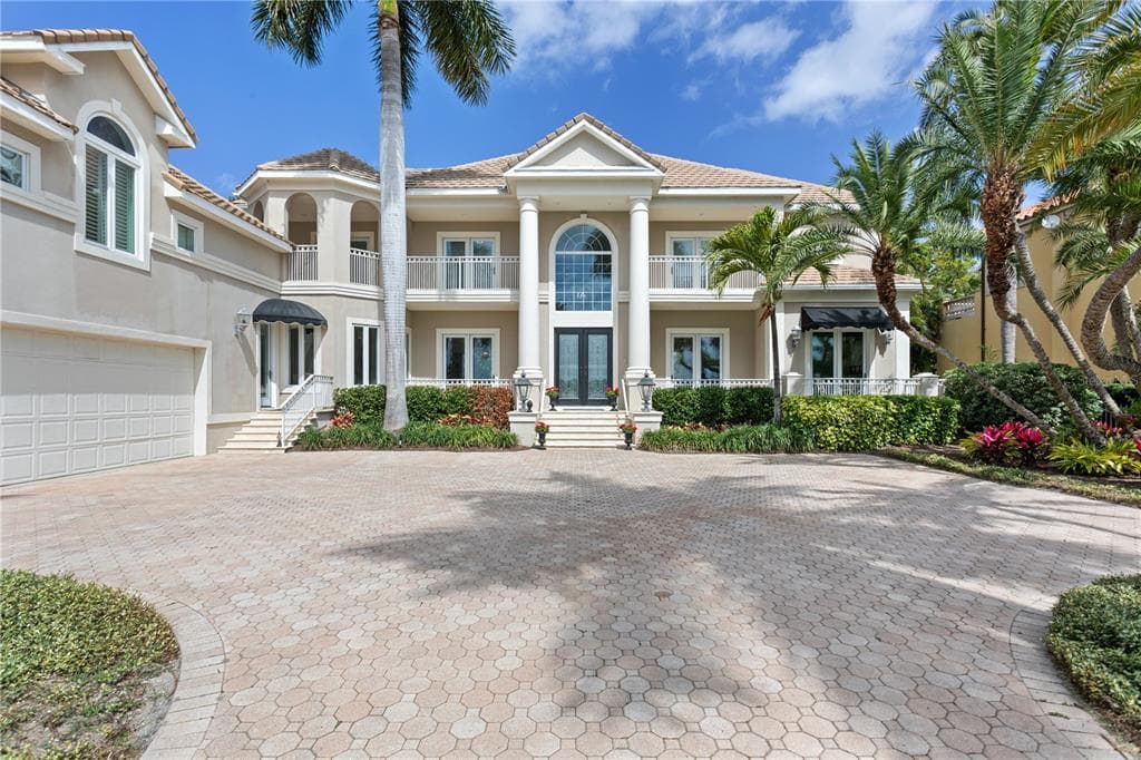 150 BRIGHTWATERS BOULEVARD NE ST PETERSBURG, FL 33704