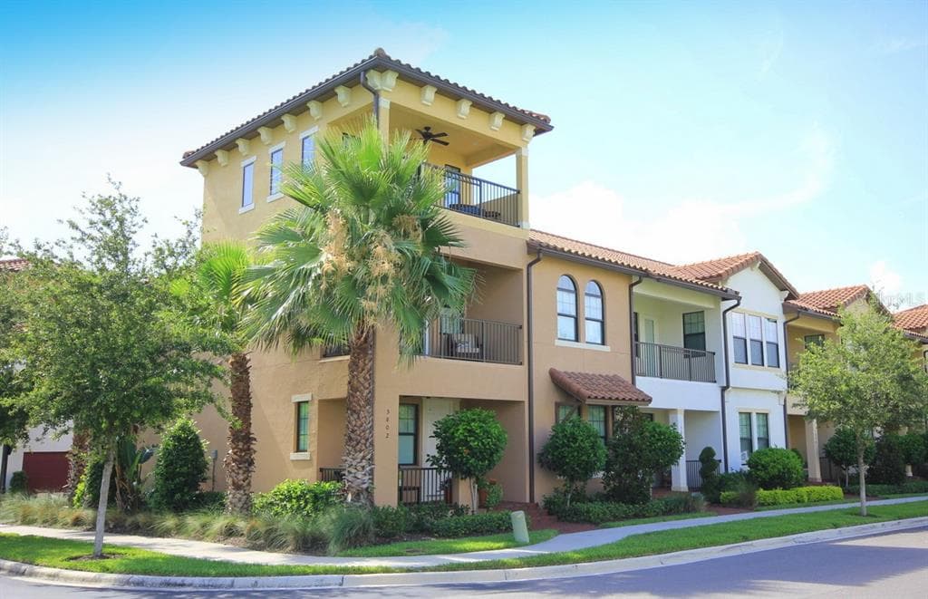 5802 YEATS MANOR DRIVE TAMPA, FL 33616