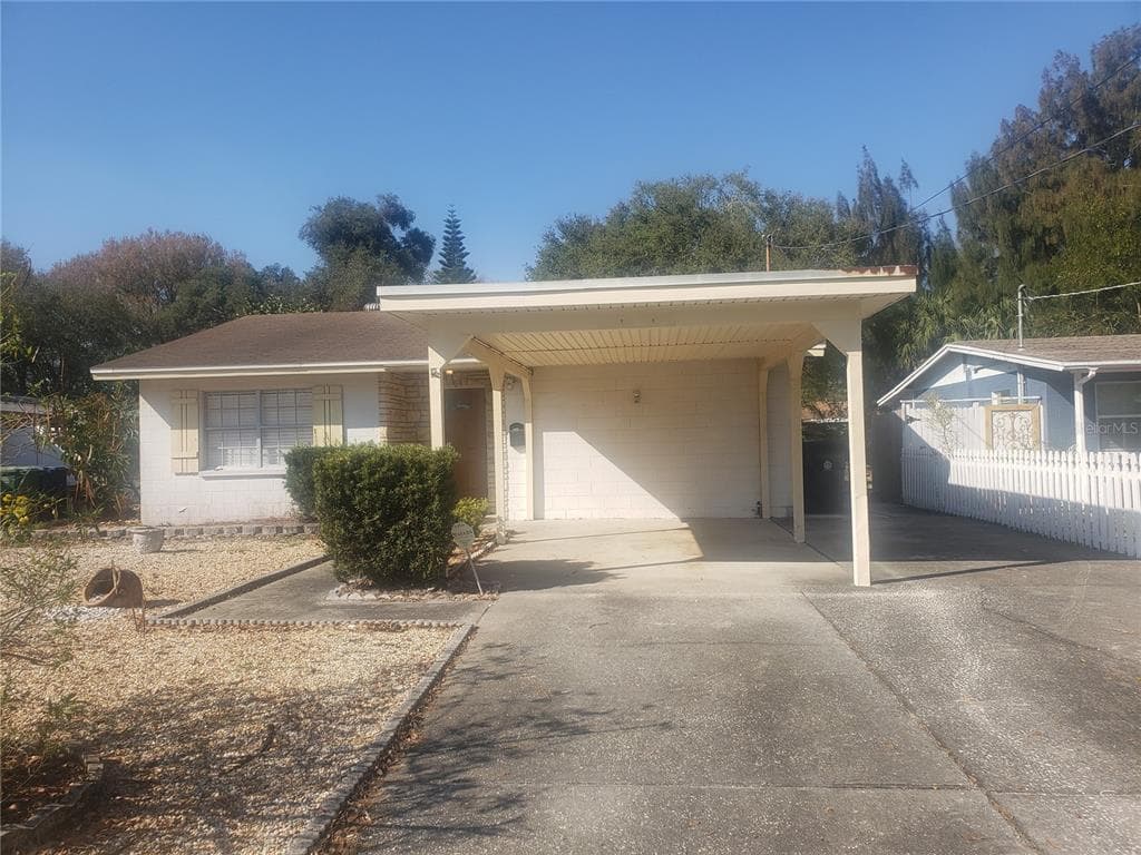3913 W IOWA AVENUE TAMPA, FL 33616