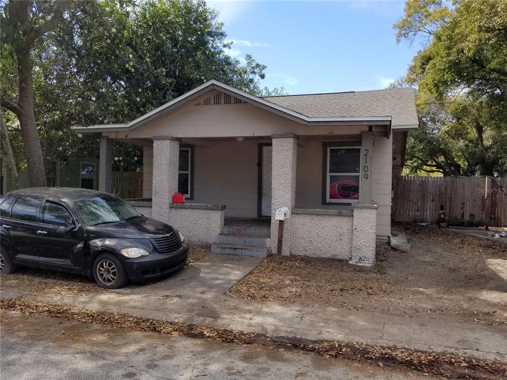 2109 AUBURN STREET S ST PETERSBURG, FL 33712