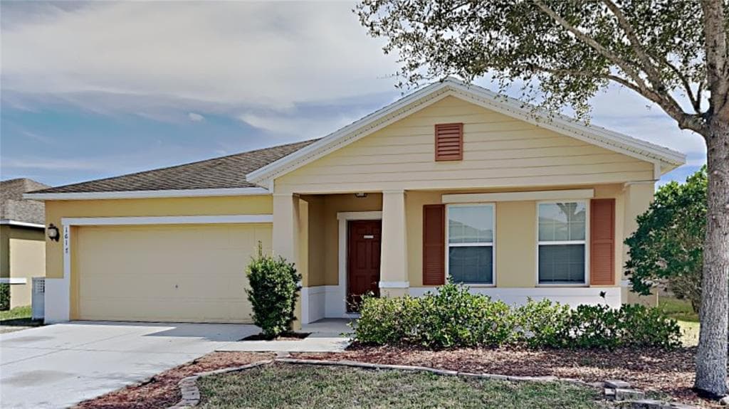 1617 TAMARIND ROAD DAVENPORT, FL 33896