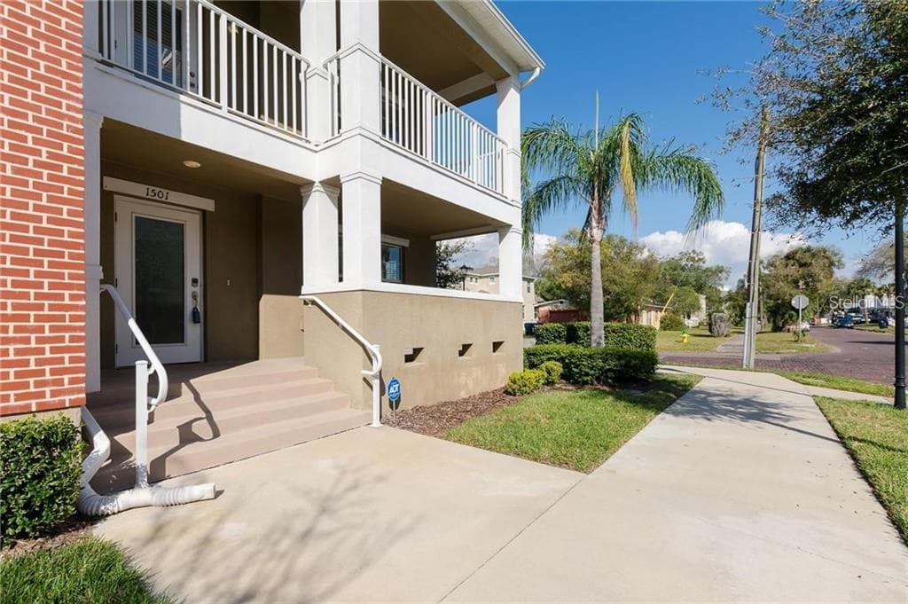 1501 W LEMON STREET TAMPA, FL 33606