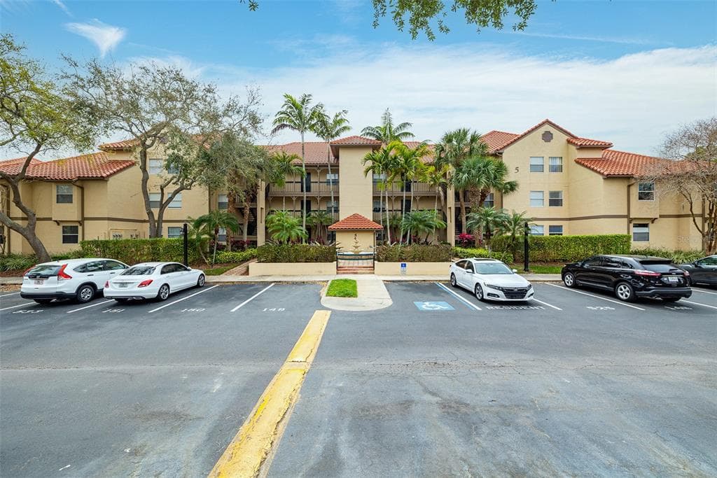 2400 FEATHER SOUND DRIVE UNIT 528 CLEARWATER, FL 33762