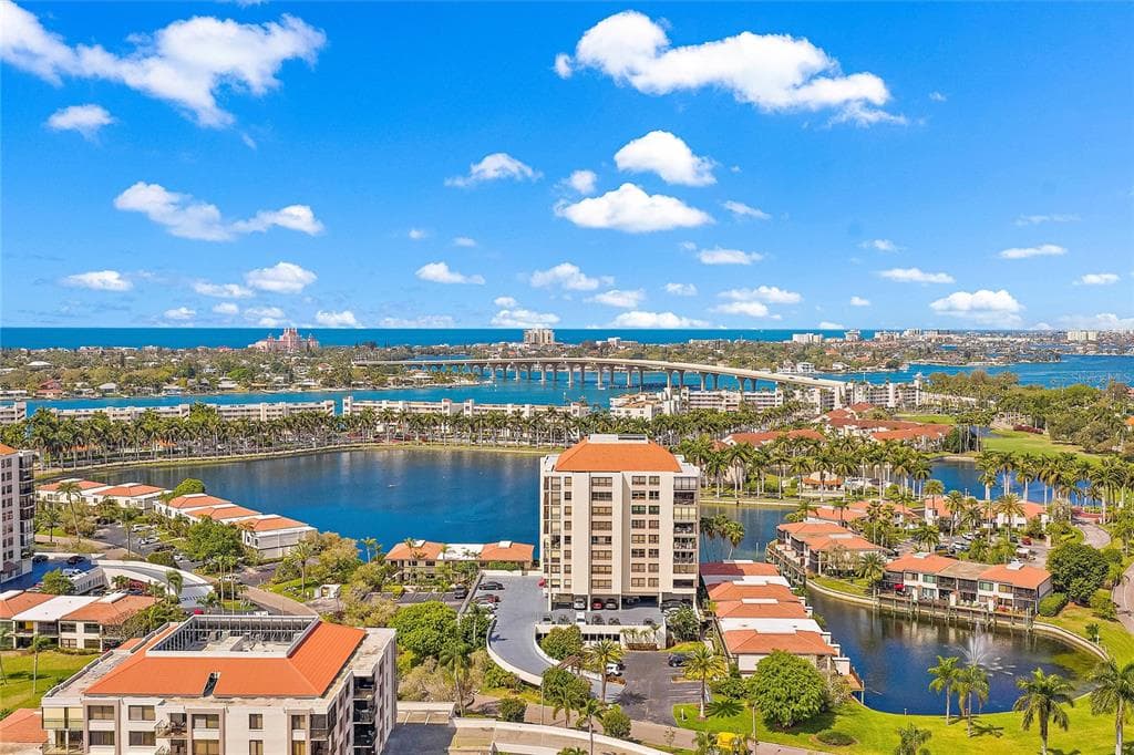 6294 BAHIA DEL MAR CIRCLE UNIT 804 ST PETERSBURG, FL 33715