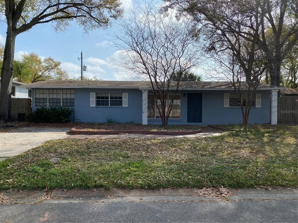 4524 S COOPER PLACE TAMPA, FL 33611