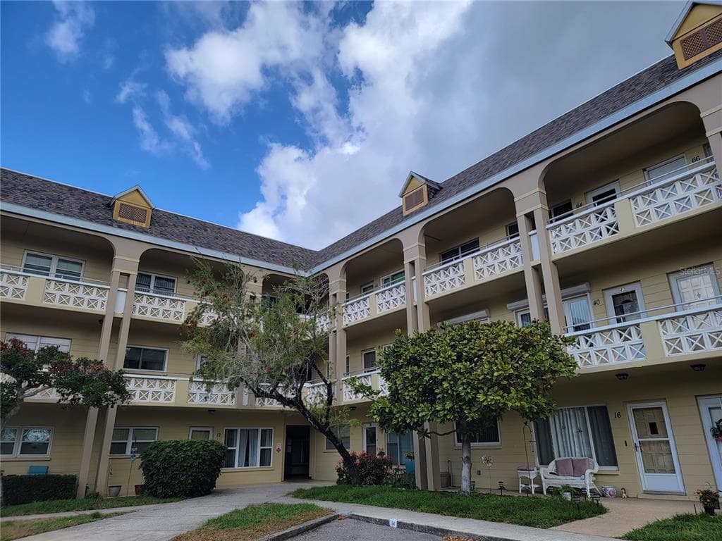 2360 IRISH LANE UNIT 44 CLEARWATER, FL 33763
