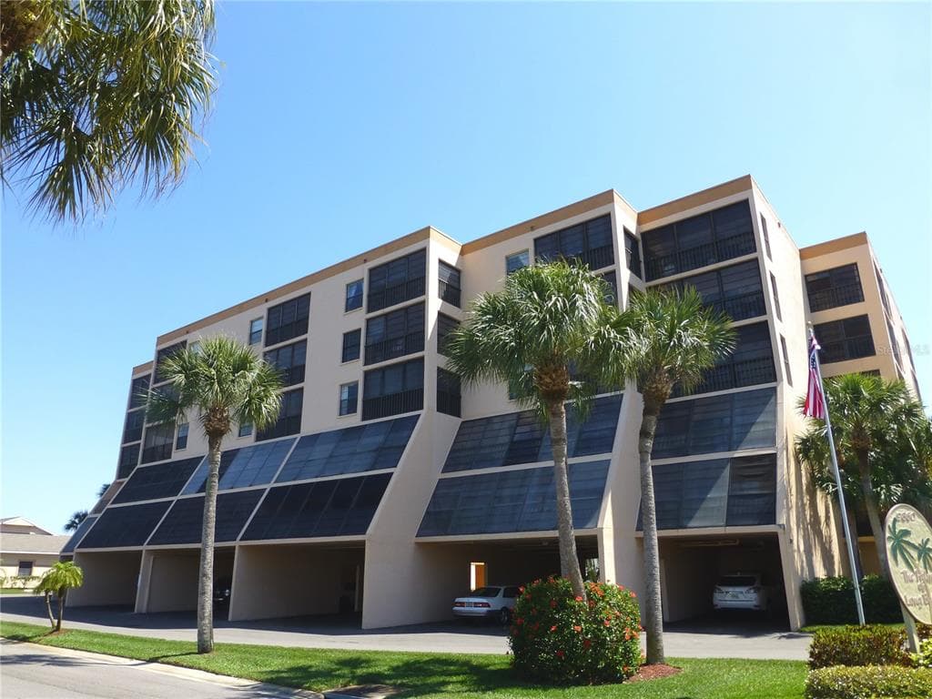 9860 62ND TERRACE UNIT 1014 ST PETERSBURG, FL 33708