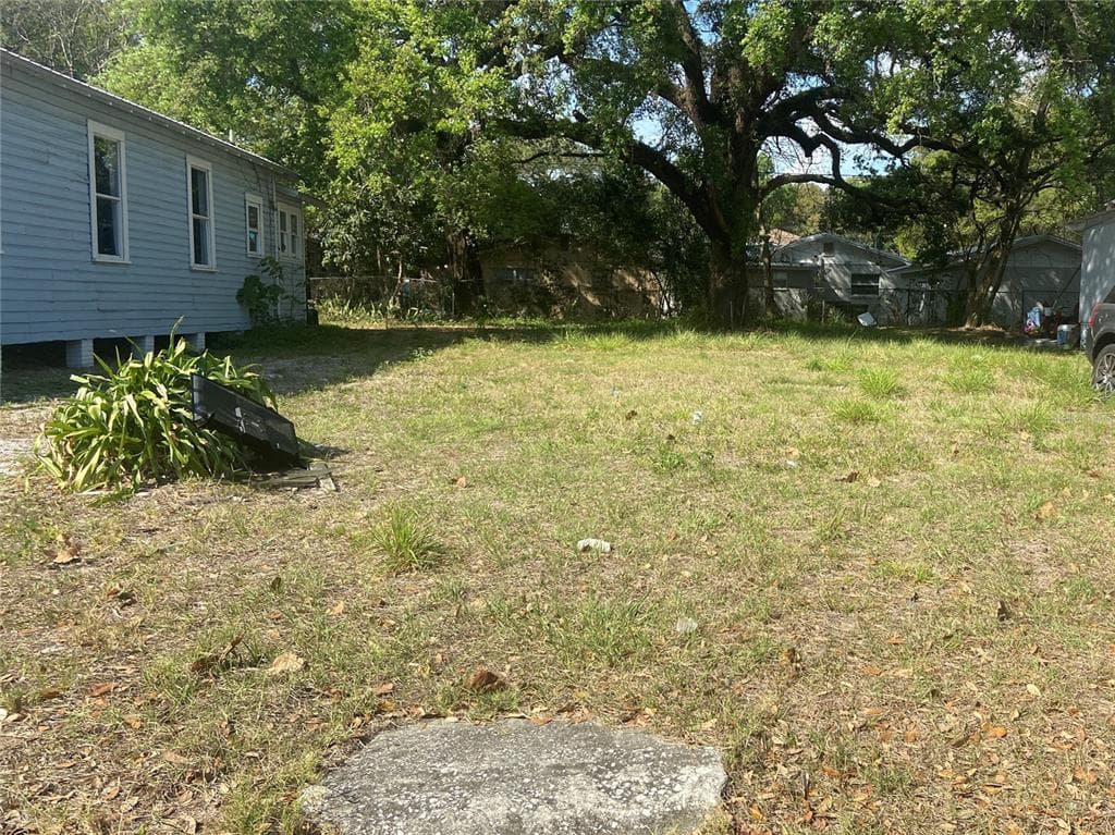 2412 E 20TH AVENUE TAMPA, FL 33605