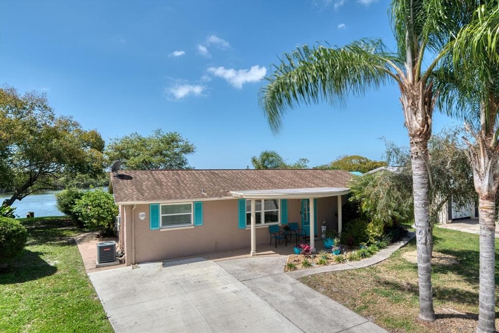 1949 COOLIDGE ROAD HOLIDAY, FL 34691