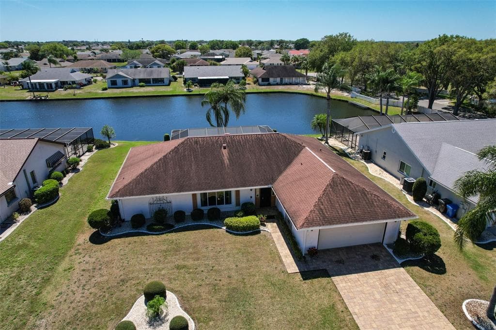 2020 E VIEW DRIVE SUN CITY CENTER, FL 33573