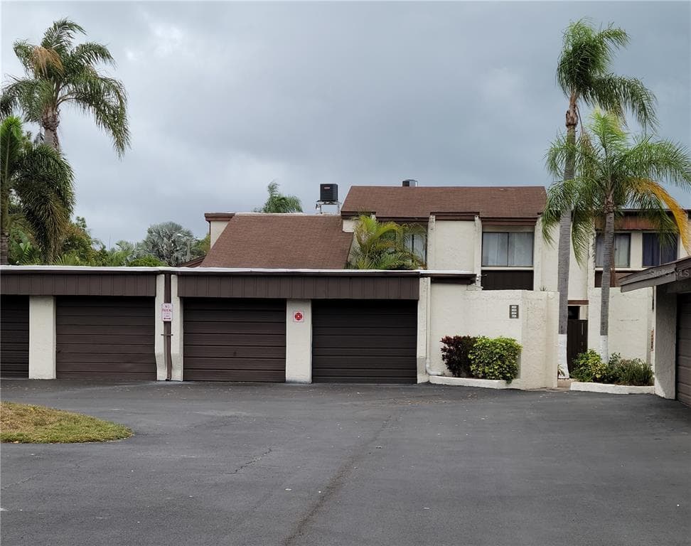 1881 N HERCULES AVENUE UNIT 601