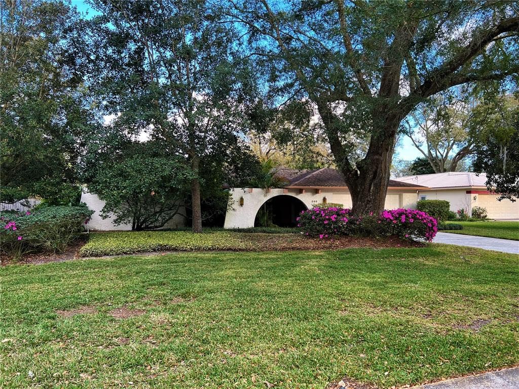 509 ROYAL GREENS DRIVE TEMPLE TERRACE, FL 33617