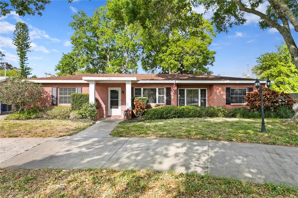 5336 61ST WAY N KENNETH CITY, FL 33709