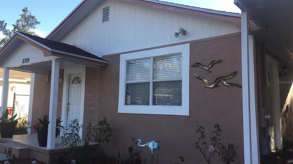 8309 N MULBERRY STREET TAMPA, FL 33604