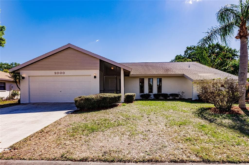 2000 COUNTRY MEADOWS CIRCLE SARASOTA, FL 34235