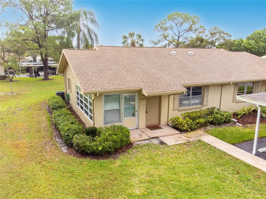 2239 GRENADIER DRIVE UNIT 151 SUN CITY CENTER, FL 33573