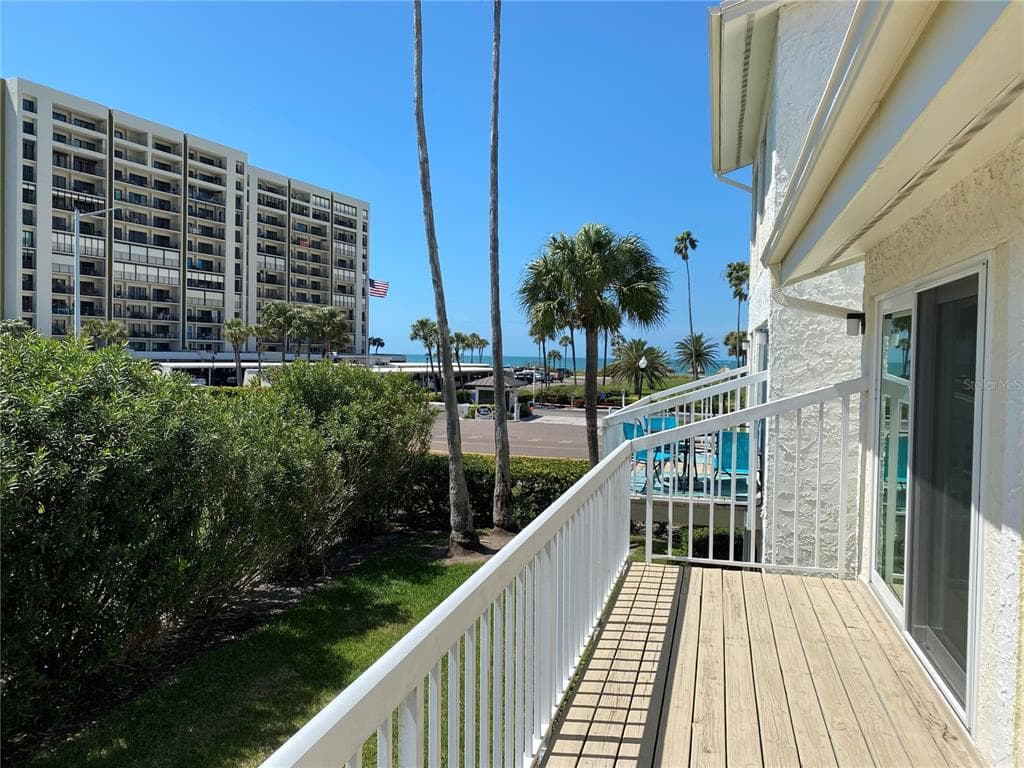 1451 GULF BOULEVARD UNIT 218 CLEARWATER, FL 33767
