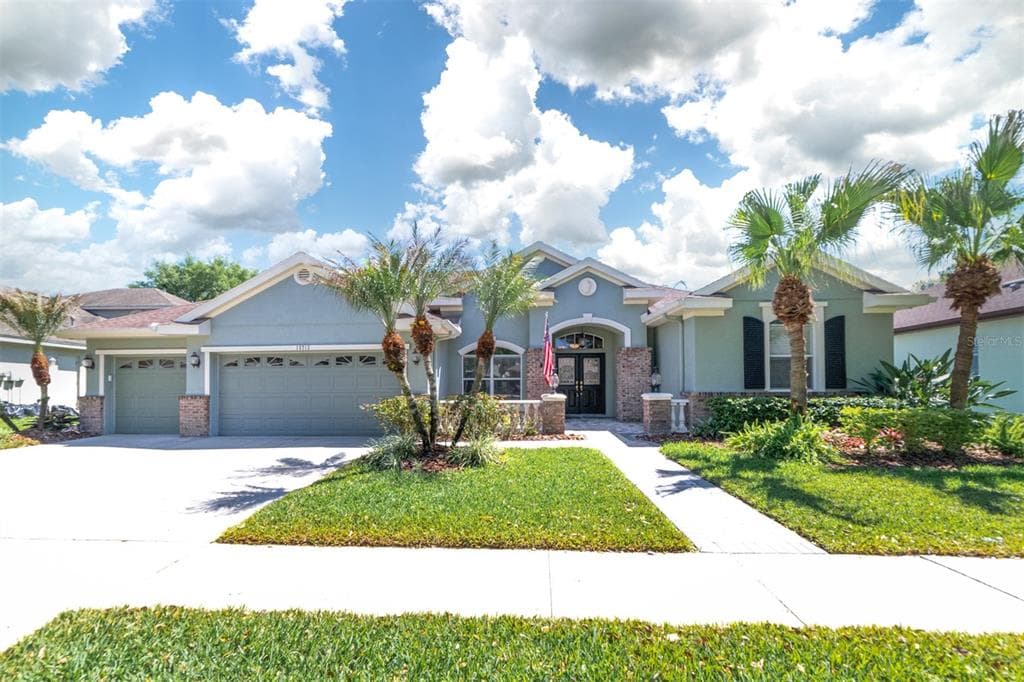 15713 IBISRIDGE DR LITHIA, FL 33547