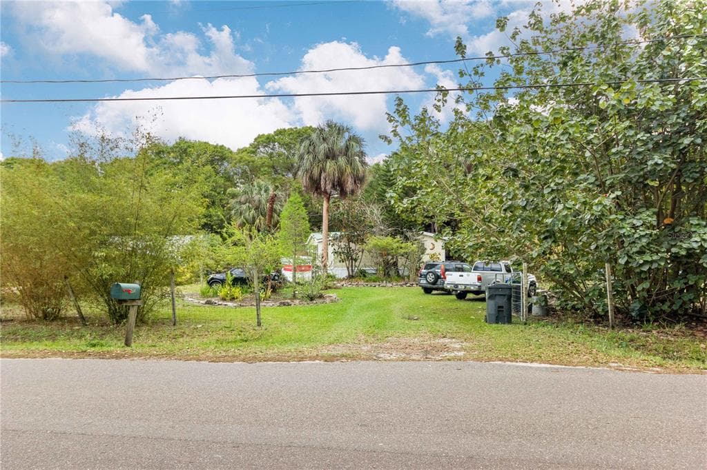 11514 NORTH STREET GIBSONTON, FL 33534