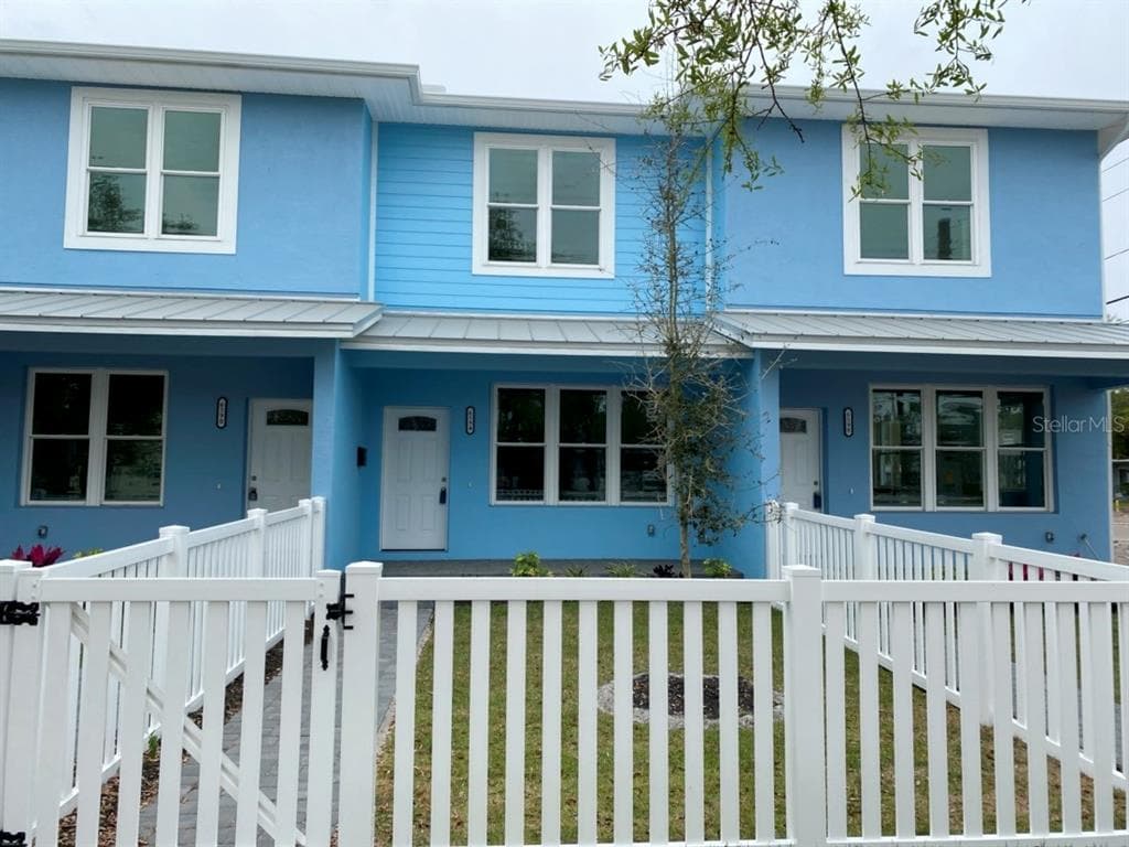 6594 1ST AVENUE S ST PETERSBURG, FL 33707