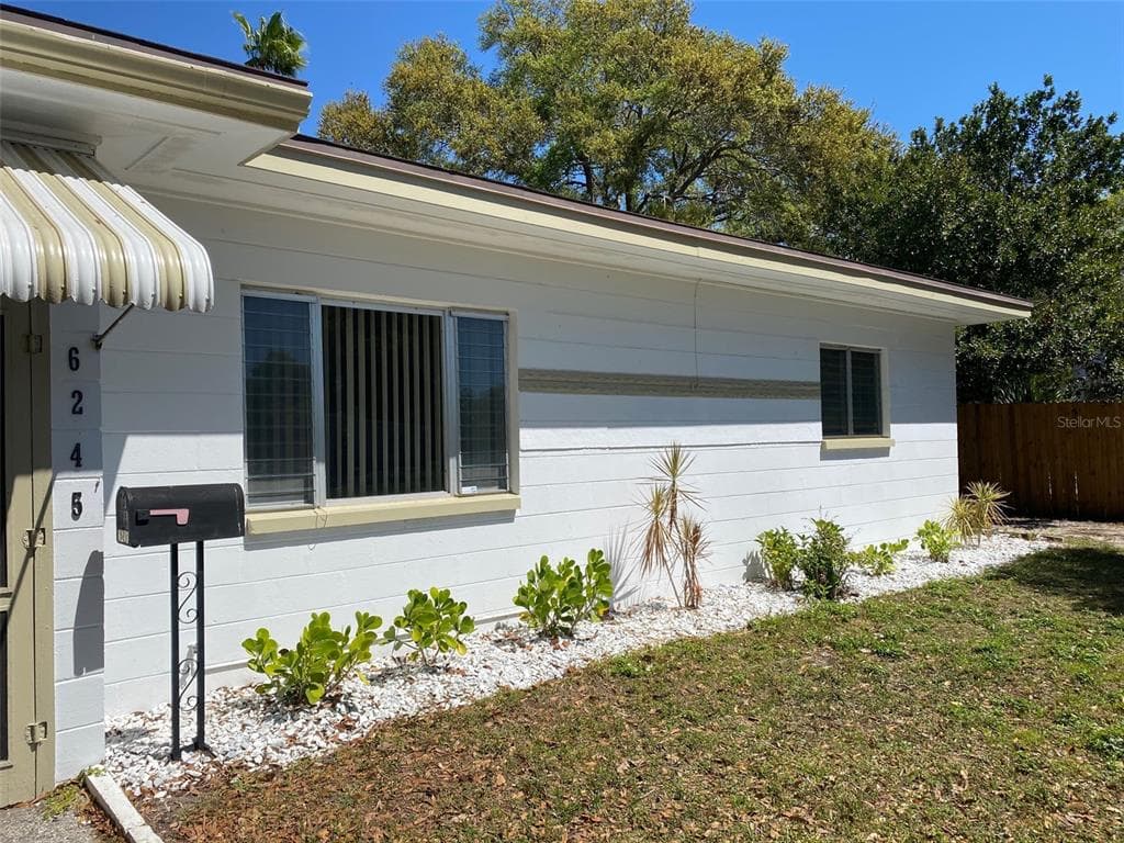 6245 35TH AVENUE N ST PETERSBURG, FL 33710