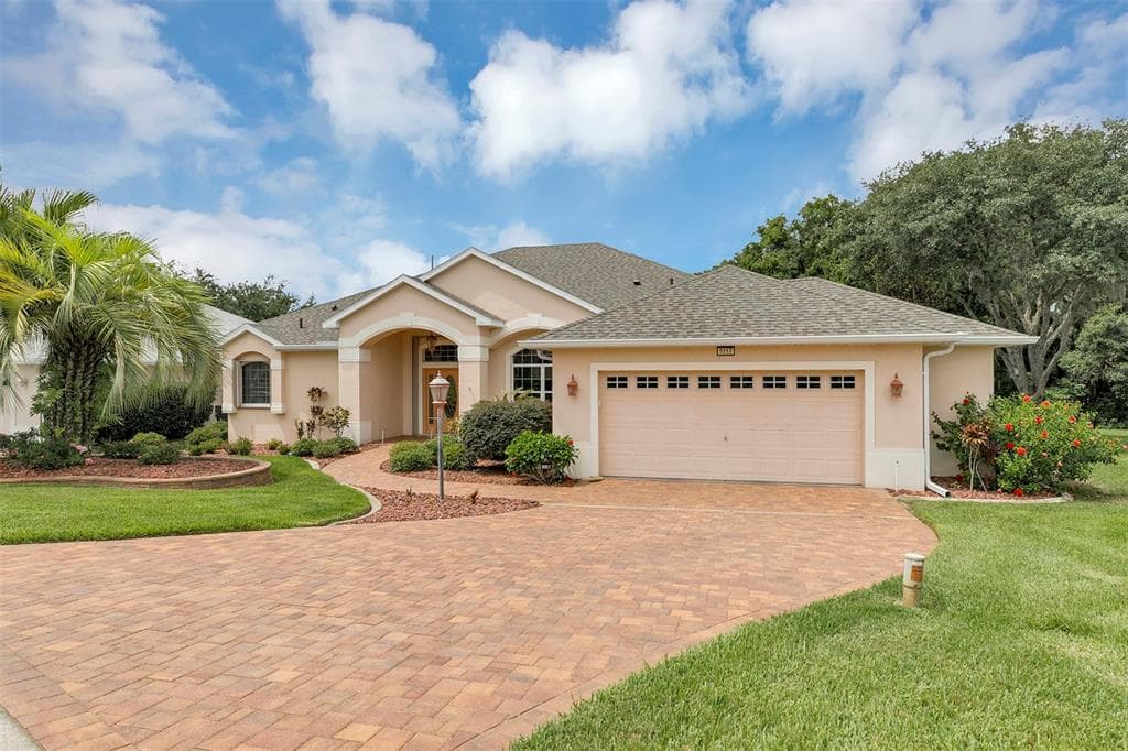 5117 AURORA DRIVE LEESBURG, FL 34748