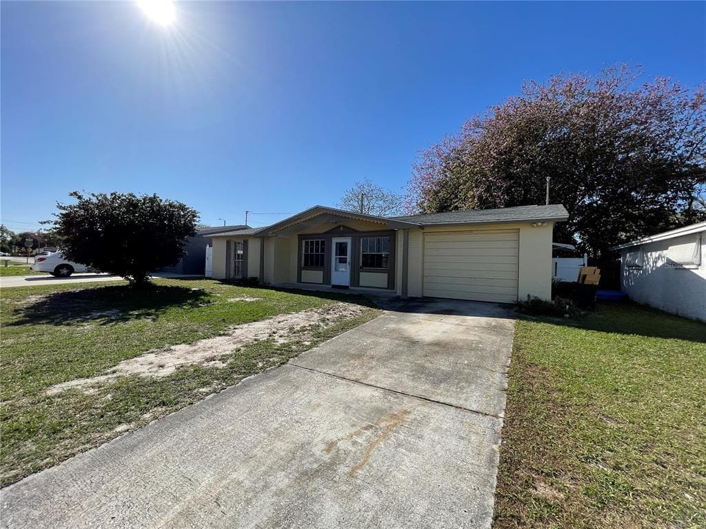 5432 SEAFOAM DRIVE NEW PORT RICHEY, FL 34652