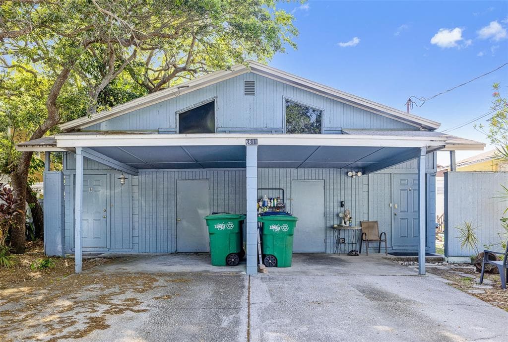 6611 S FAUL STREET TAMPA, FL 33616